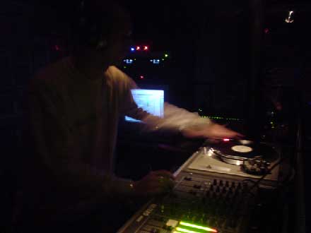B-Major - Ground Kontrol