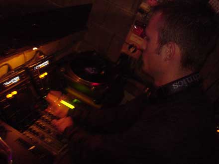 B-Major - Ground Kontrol
