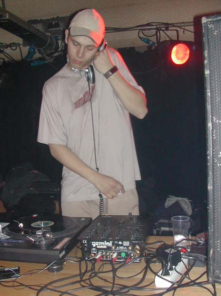 goons scratch pervert