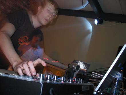 Andreas Tilliander live